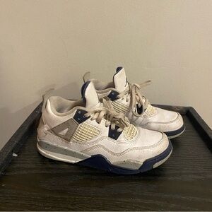Youth white and navy retro 4 jordans